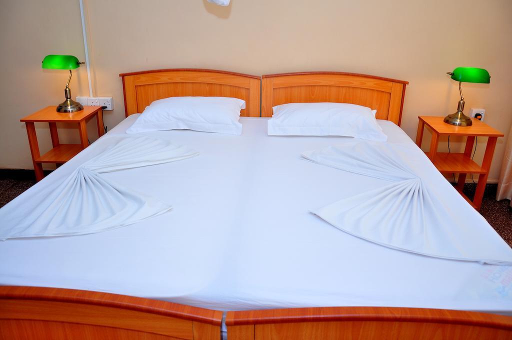 Melbourne Tourist Rest Hotel อนุราธปุระ ห้อง รูปภาพ