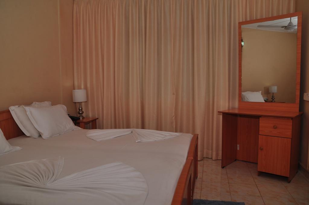 Melbourne Tourist Rest Hotel อนุราธปุระ ภายนอก รูปภาพ